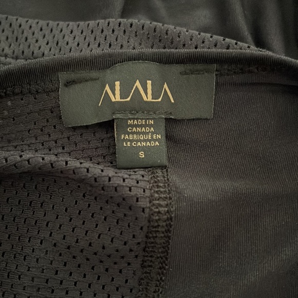 Alala Block Cutaway Mesh Athletic
Tank Top Black Loose Fit Womens Size
Small - Picture 8 of 9